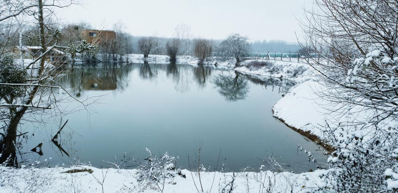 Lodges Des Grands Crus Chablis Exterior foto